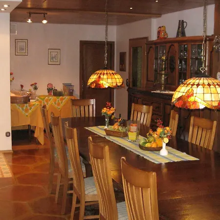 Pensión Haus Ursula 3*